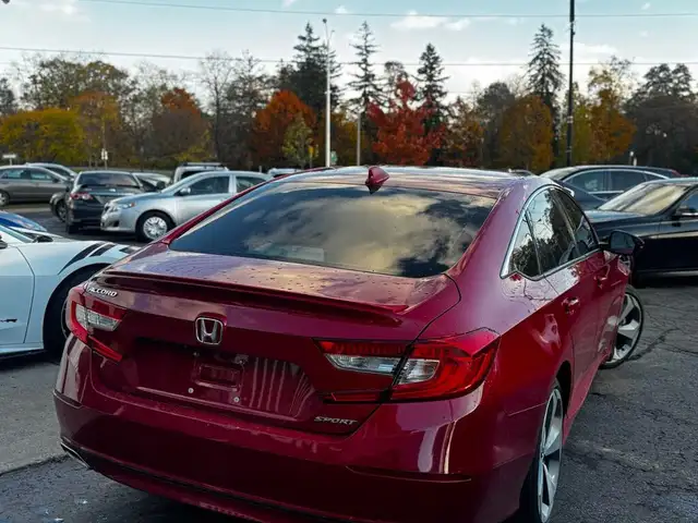 2018 Honda Accord Sport CVT - Photo 8
