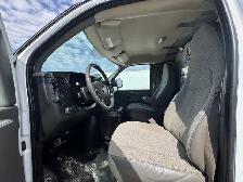 2015 Chevrolet Express - Photo 7