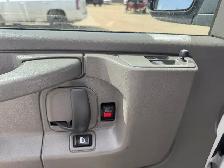 2015 Chevrolet Express - Photo 11
