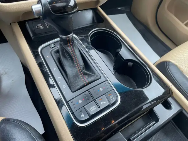 2015 Kia Sedona 4dr Wgn - Photo 11