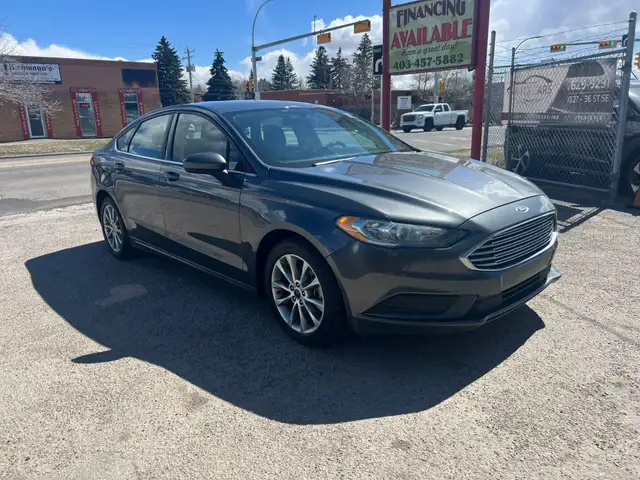 2017 Ford Fusion SE - Photo 3