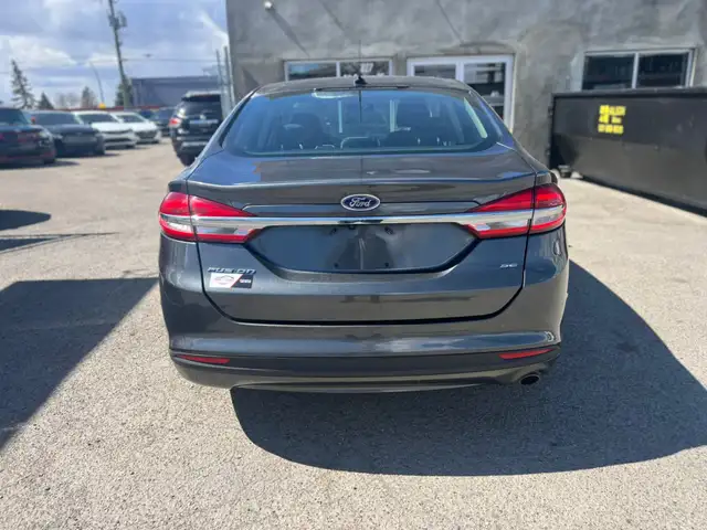 2017 Ford Fusion SE - Photo 6