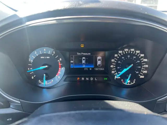 2017 Ford Fusion SE - Photo 11