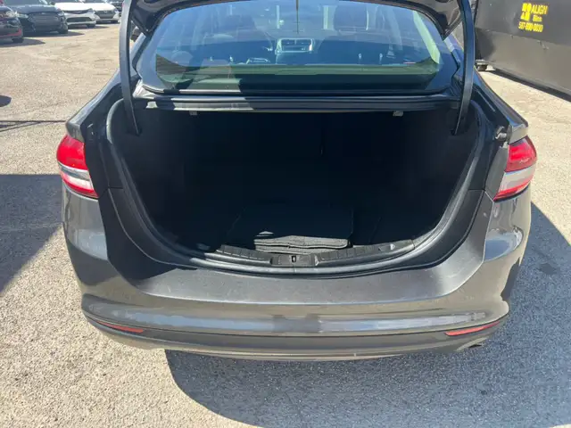 2017 Ford Fusion SE - Photo 16