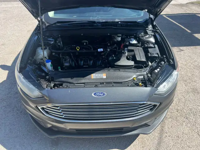 2017 Ford Fusion SE - Photo 18