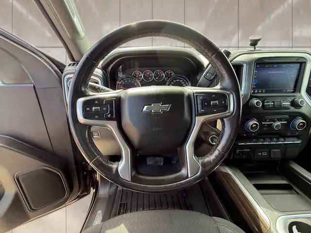 2021 Chevrolet Silverado 1500 4WD Crew Cab 147' RST - Photo 11