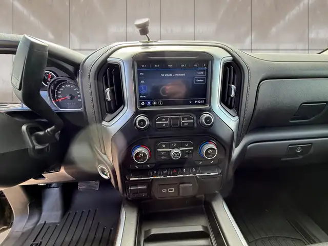 2021 Chevrolet Silverado 1500 4WD Crew Cab 147' RST - Photo 12