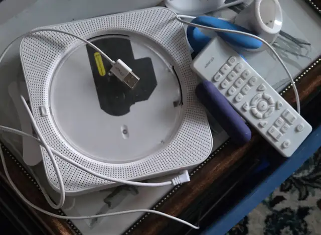 Cd player with remote