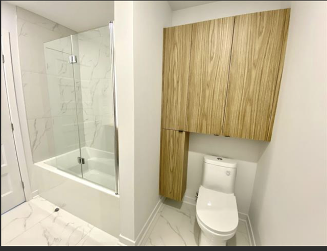 logement 4 1\2 à louer - Photo 2