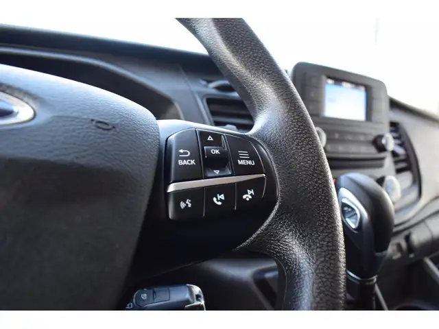 2024 Ford Transit Cargo Van 148WB Toit Moyen  Balance de Garan - Photo 15