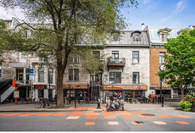 Furnished Studio - DOWNTOWN - Photo 9