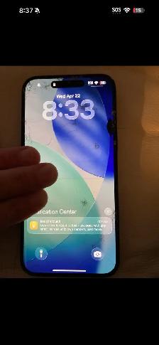 iPhone 16 plus 400$ ph 204-817-3021