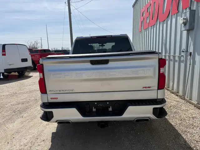 2021 Chevrolet Silverado 1500 RST Crew Cab 4WD - Photo 3