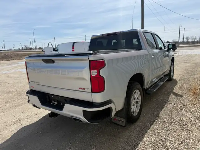 2021 Chevrolet Silverado 1500 RST Crew Cab 4WD - Photo 4