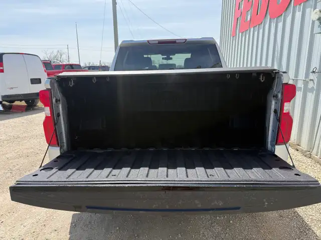 2021 Chevrolet Silverado 1500 RST Crew Cab 4WD - Photo 5