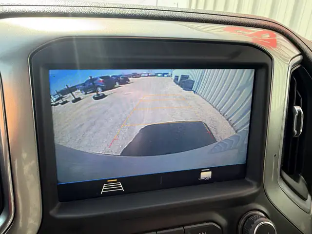 2021 Chevrolet Silverado 1500 RST Crew Cab 4WD - Photo 17