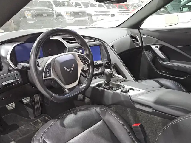2016 Chevrolet Corvette - Z51 PKG - MAGNETIC RIDE - 460HP - LOW - Photo 2