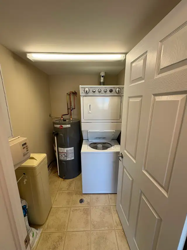 newly renovated 3 bed 2 bath condo south guelph private balcony - Photo 4