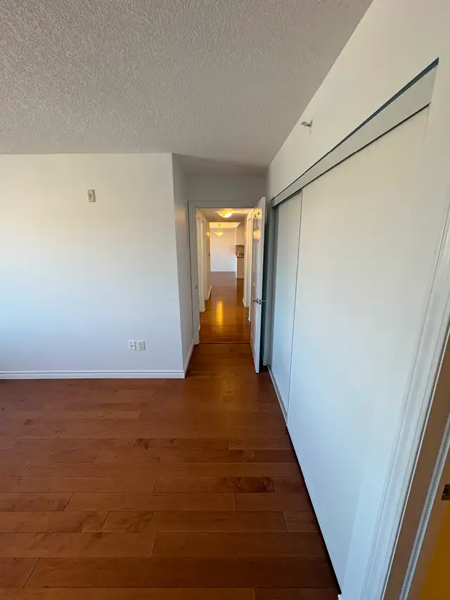 newly renovated 3 bed 2 bath condo south guelph private balcony - Photo 7