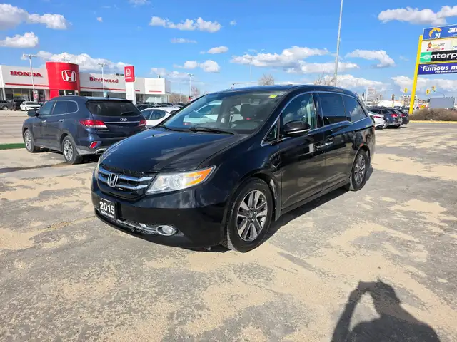 2015 Honda Odyssey 4dr Wgn Touring w/RES & Navi - Photo 3