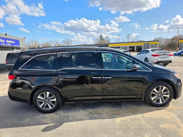 2015 Honda Odyssey 4dr Wgn Touring w/RES & Navi - Photo 8