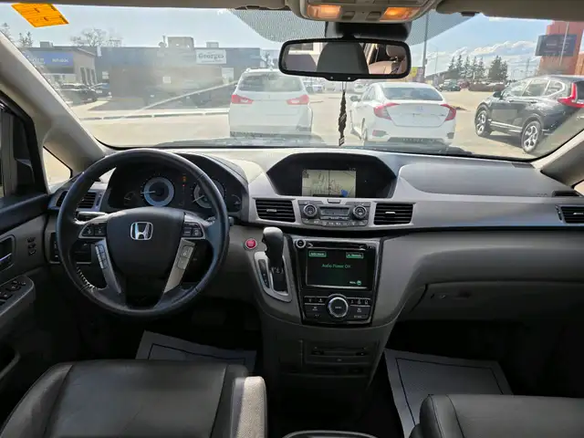 2015 Honda Odyssey 4dr Wgn Touring w/RES & Navi - Photo 17