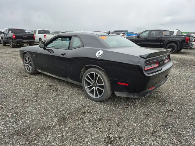 2023 Dodge Challenger - Photo 4