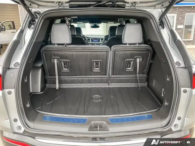 2024 Buick Enclave Essence | AWD | V6 | 7 Passenger | Leather - Photo 16