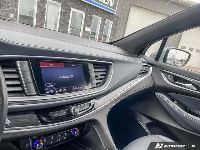 2024 Buick Enclave Essence | AWD | V6 | 7 Passenger | Leather - Photo 23