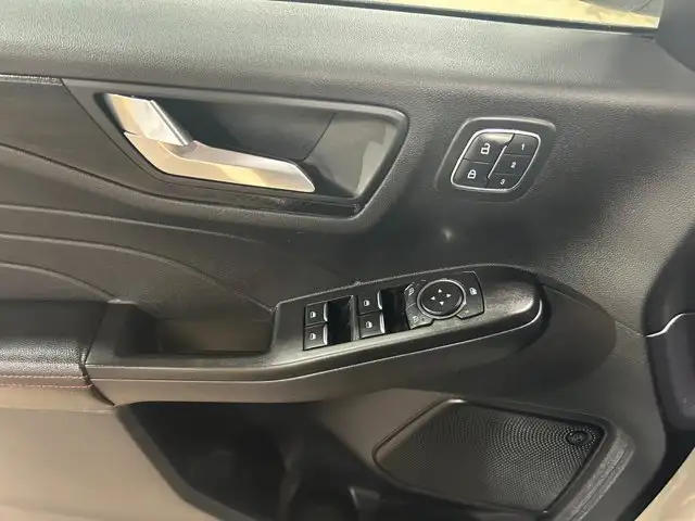 2022 Ford Escape SEL AWD - Photo 17
