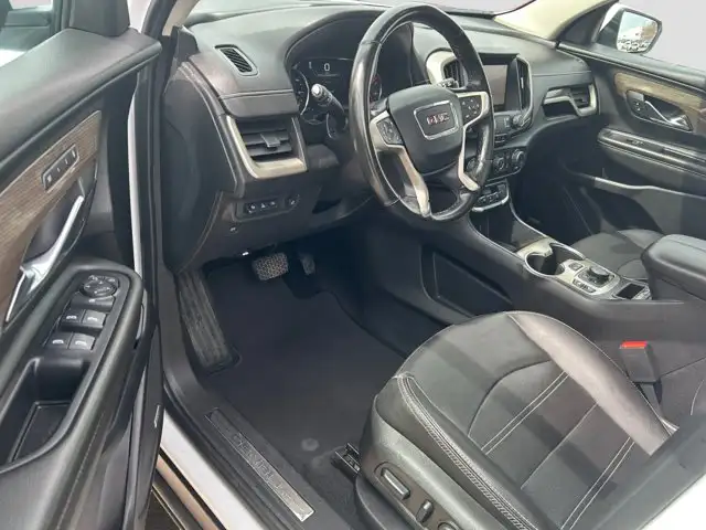 2023 GMC Terrain Denali AWD - Photo 12