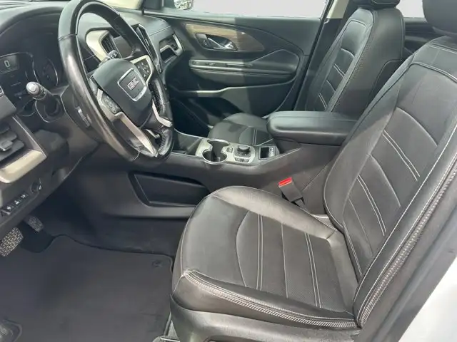 2023 GMC Terrain Denali AWD - Photo 13