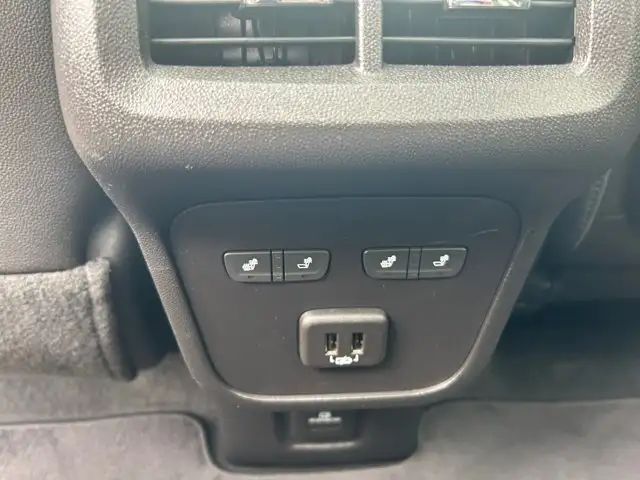 2023 GMC Terrain Denali AWD - Photo 19