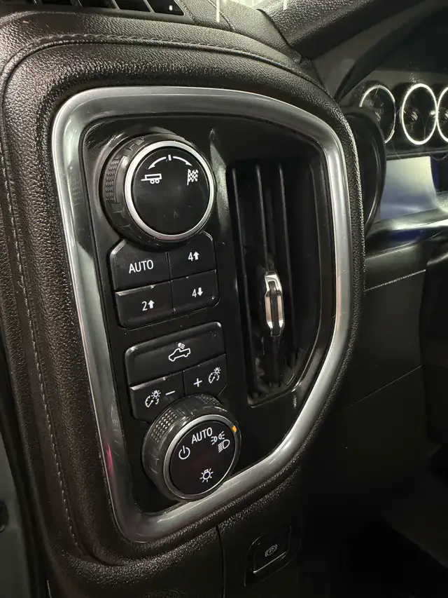 Financing Available  2019 Chevrolet Silverado Z-71 Safetied - Photo 7