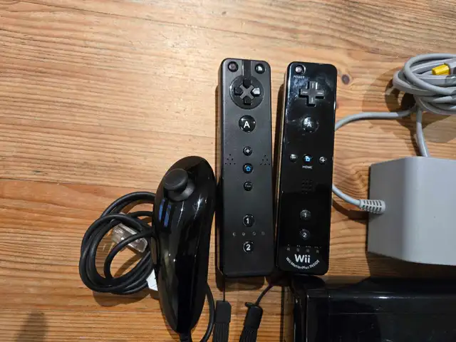 Nintendo Wii U console - Photo 3