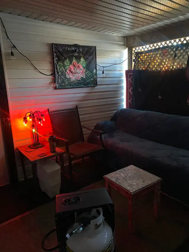 Furnished Master Bedroom!! - Photo 8