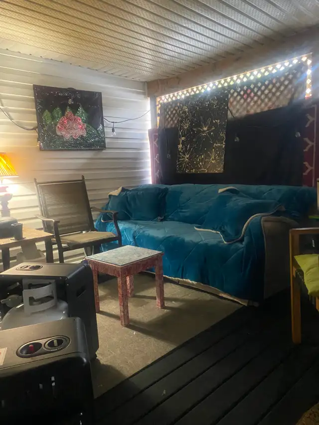 Furnished Master Bedroom!! - Photo 16