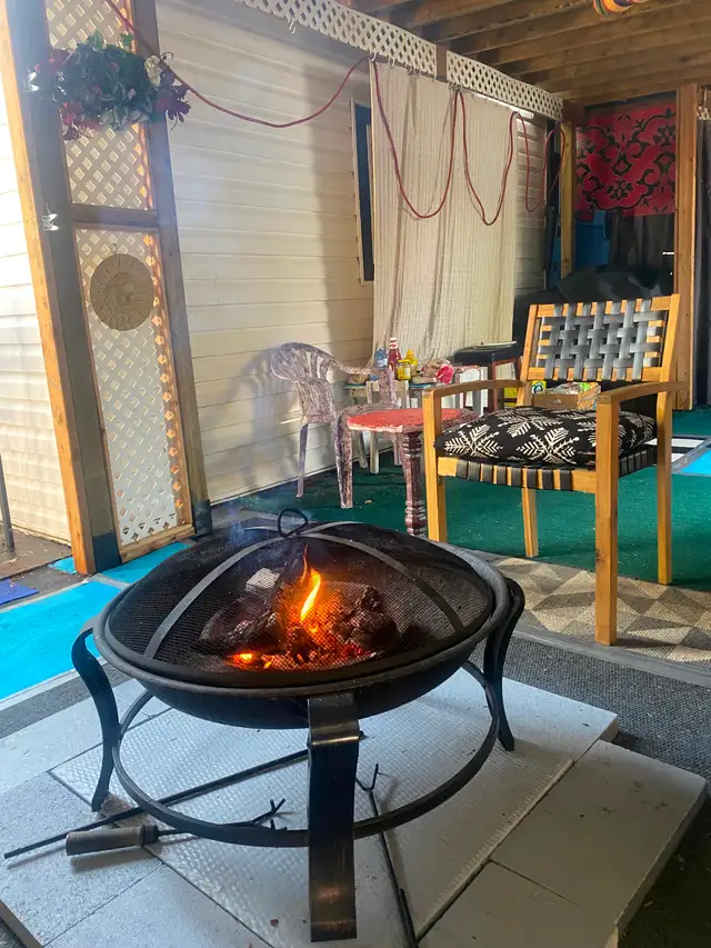 Furnished Master Bedroom!! - Photo 17