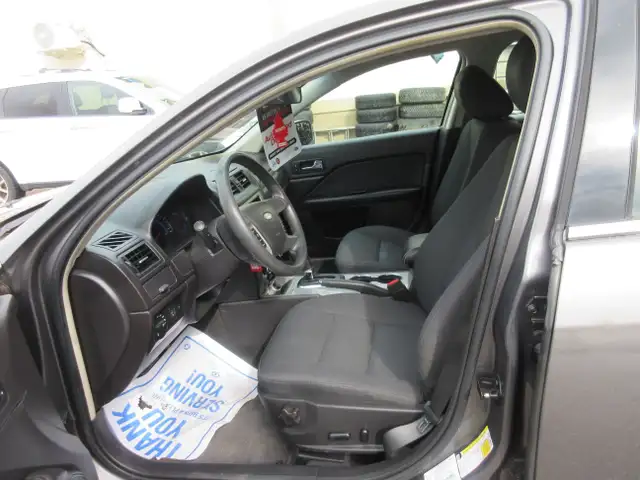2011 Ford Fusion SE - Photo 11