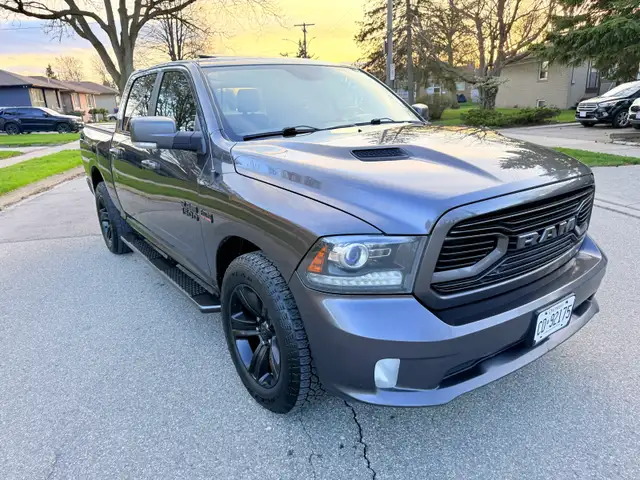 2018 Dodge Ram 1500 4X4 Crew Cab Sport Fully Loaded - Photo 2