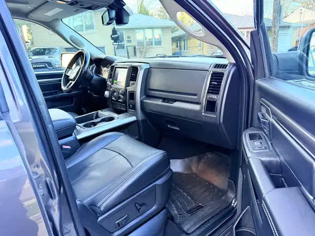 2018 Dodge Ram 1500 4X4 Crew Cab Sport Fully Loaded - Photo 6