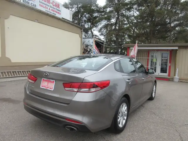 2016 Kia Optima LX - Photo 6