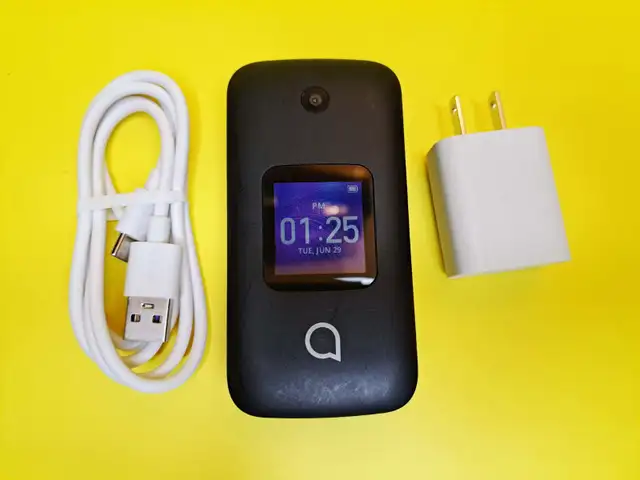 CELLULAIRE 4G LTE FLIP FLOP ALCATEL GO FLIP UNLOCKED/DEBLOQUE - Photo 2