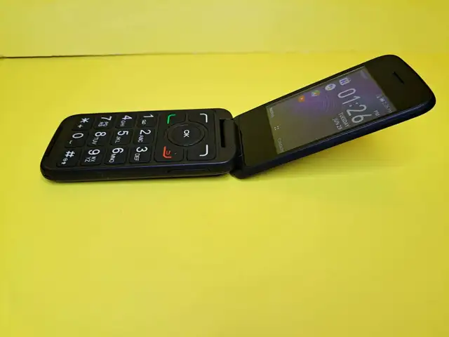 CELLULAIRE 4G LTE FLIP FLOP ALCATEL GO FLIP UNLOCKED/DEBLOQUE - Photo 6