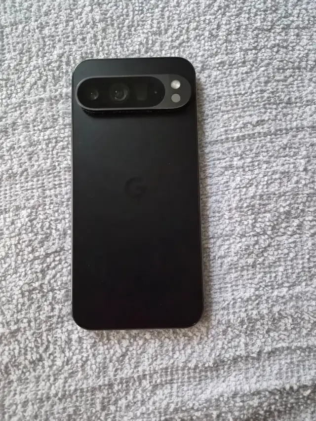 Pixel 9 Pro XL EXCELLENT CONDITION - Photo 2