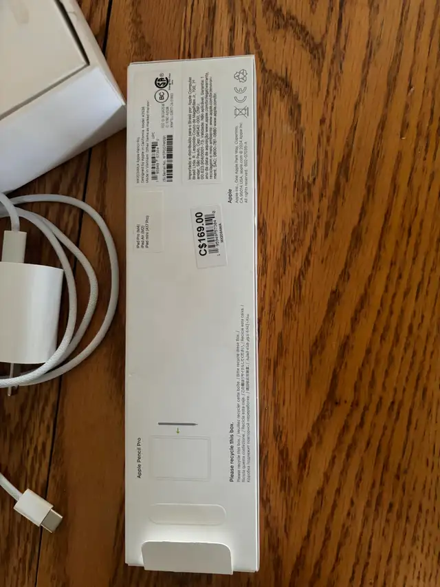 iPad Air-Like New - Photo 2