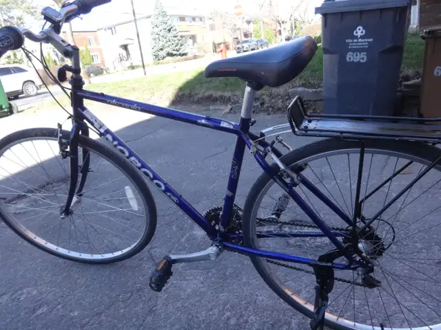 NORCO,VÉLO DE VILLE,DE 18 VITESSES, ROUES 28 POUCES. - Photo 3