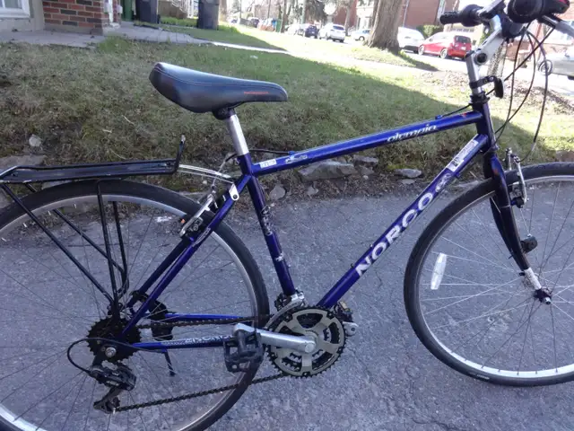 NORCO,VÉLO DE VILLE,DE 18 VITESSES, ROUES 28 POUCES. - Photo 6