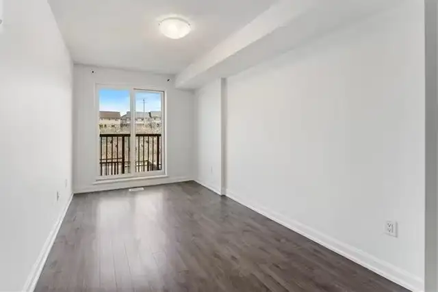 2BR Den 2.5Bath Guelph/Cambridge/Kitchener Condo/Townhome - Photo 5