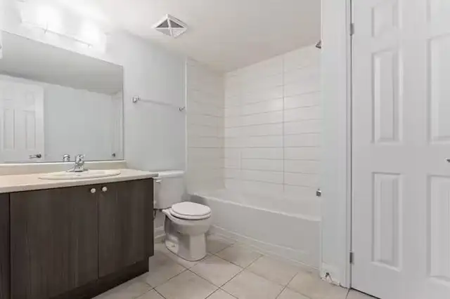 2BR Den 2.5Bath Guelph/Cambridge/Kitchener Condo/Townhome - Photo 7